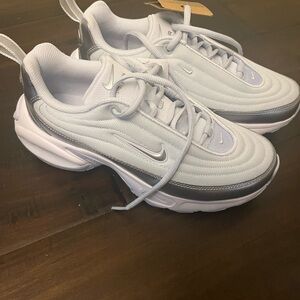 Nike Air Max Portal SE Arctic Blast Size 7 Women’s